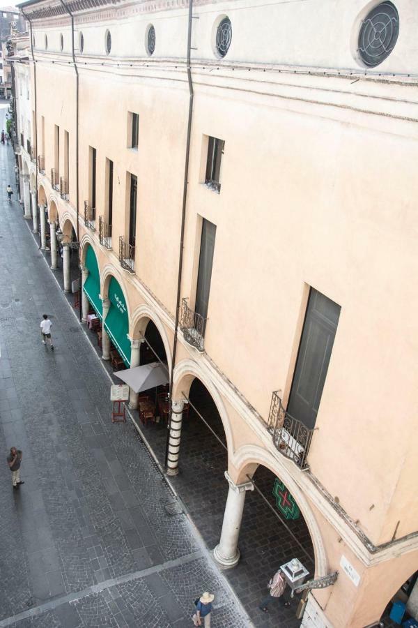 Residenza La Torre Διαμέρισμα Μάντοβα Εξωτερικό φωτογραφία